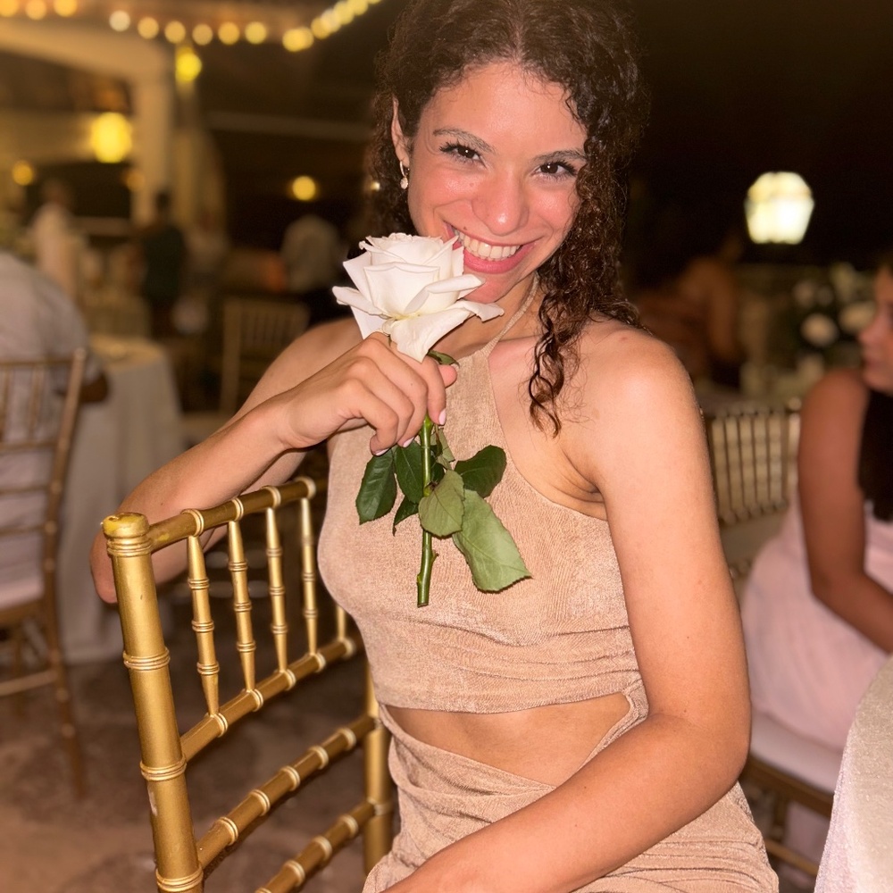 Meet your Posher, Thalia